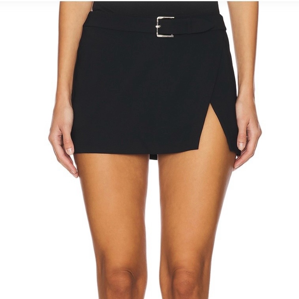 Amanda Uprichard mini skirt with Side Slit and Buckle Belt